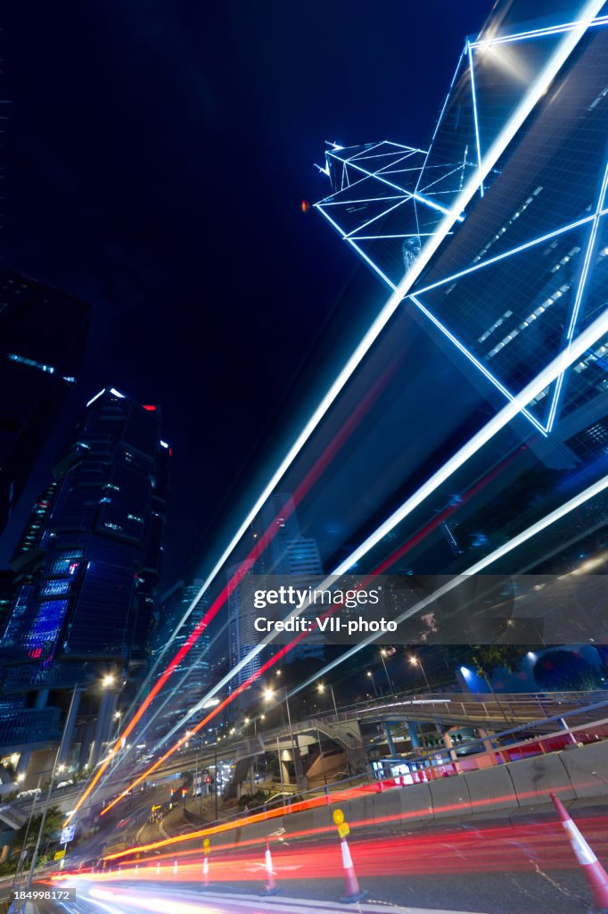 Escena nocturna de la ciudad