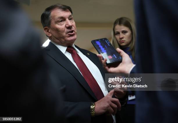 Mike Rounds Upset 4,947 Mike Rounds Photos & High Res Pictures - Getty Images