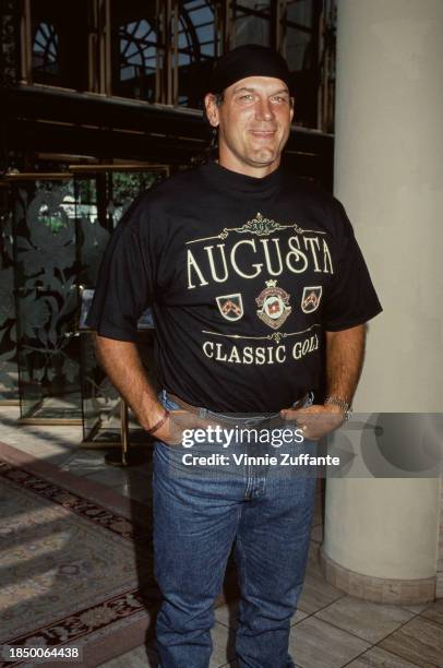 American wrestler Jesse 'The Body' Ventura attending an event, circa 1990.