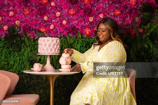 having tea - tea party stock pictures, royalty-free photos & images