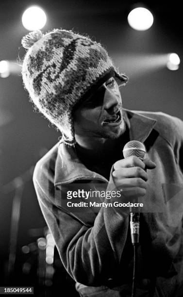 Jay Kay of Jamiroquai performs on stage, United Kingdom, 1995.