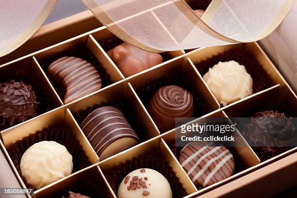 box of chocolates - chocolate box stockfoto's en -beelden