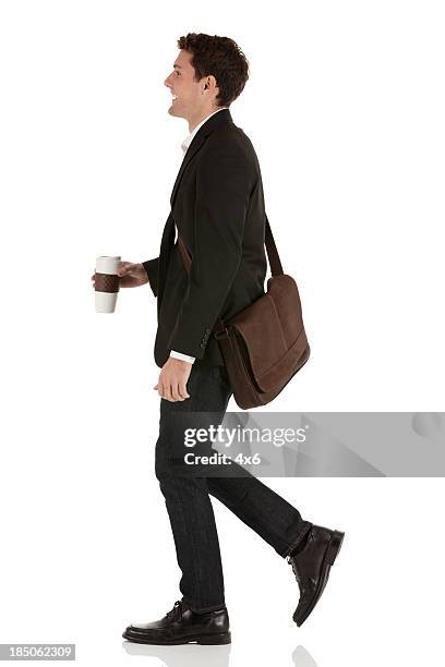 feliz empresário com café - sapatos de homem imagens e fotografias de stock