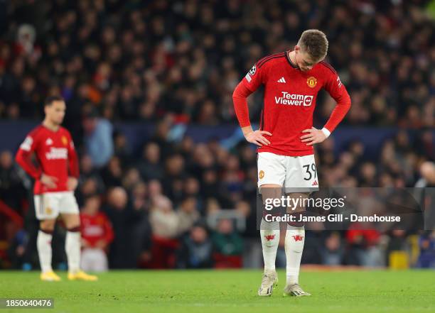 Scott McTominay of Manchester United looks dejected during the UEFA Champions League match between Manchester United and FC Bayern München at Old...