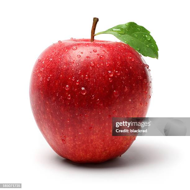 roter apfel mit mit tropfenmuster - apple stock-fotos und bilder