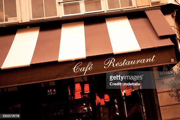francese café e ristorante a parigi - cultura francese foto e immagini stock