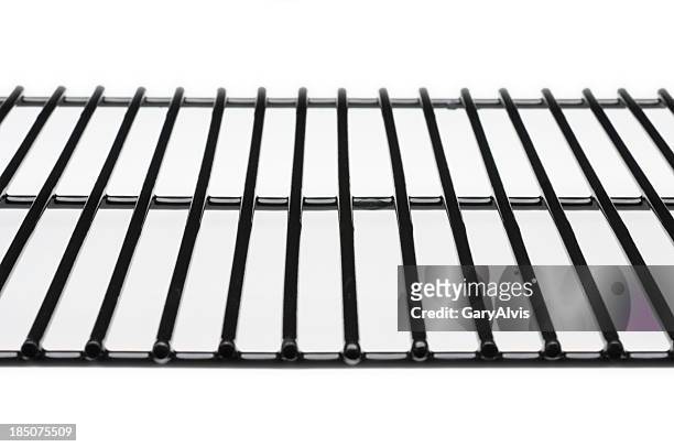 unoccupied rack used for cooking an assortment of food - 貯物架 個照片及圖片檔