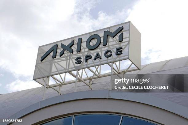 Axiom Development 202 Olivier Becht Stock Photos, High-Res Pictures, and Images - Getty ...