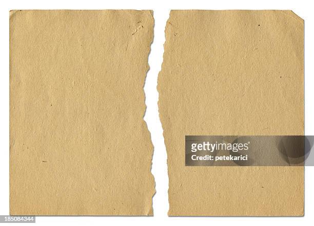 viejo papel irregular - papel roto fotografías e imágenes de stock