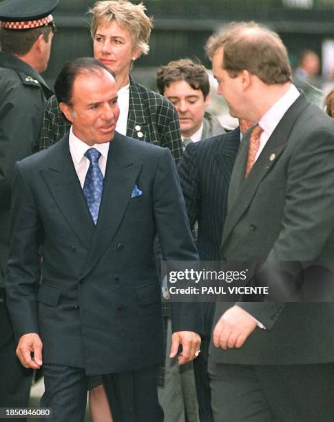 Argentina's President Carlos Menem arrives at St Paul's Cathedral 28 October to attend a service of reconciliation. Menem laid a wreath on the South...