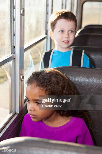 enfants de l'école d'équitation bus - riding photos et images de collection