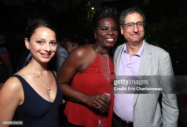 Noa Rothman Young 33 Nora Rothman Photos & High Res Pictures - Getty Images