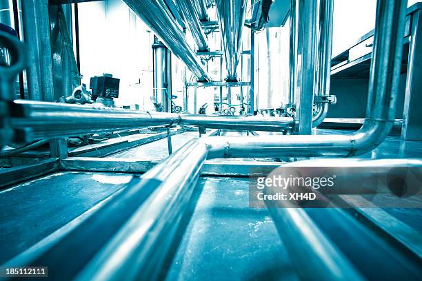 water purification system - pipe stockfoto's en -beelden