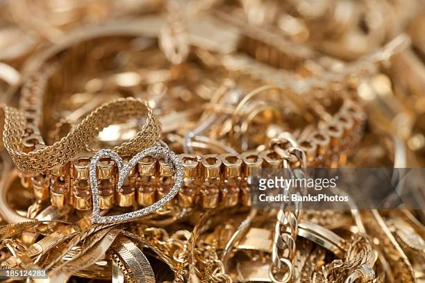 3,152 Gold Jewelry Background Photos and Premium High Res Pictures - Getty  Images