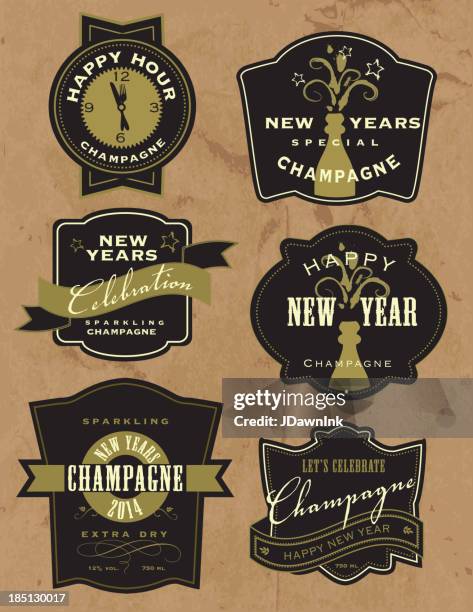 ilustraciones, imágenes clip art, dibujos animados e iconos de stock de conjunto de etiquetas de año nuevo con champaña - champán
