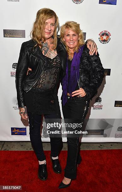 Lisa Thompson Singer 31 Lisa Thompson (Author) Stock Photos, High-Res Pictures, and Images ...