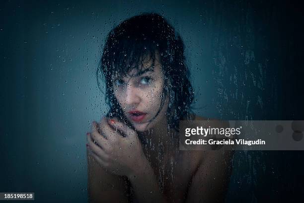 girl trough bath screen - woman bath tub wet hair stock pictures, royalty-free photos & images