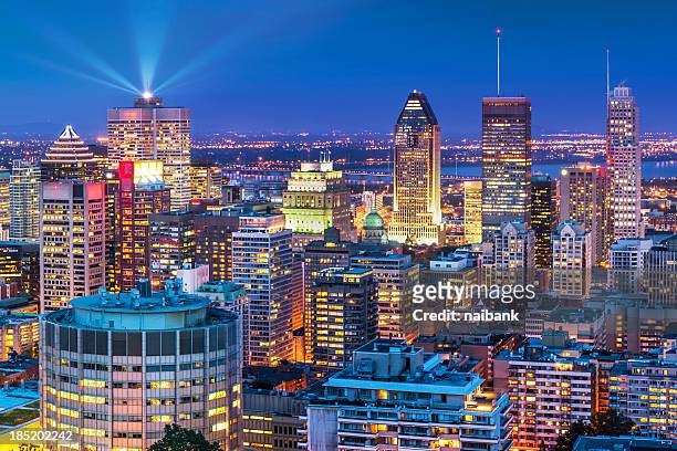 the night life of montreal city - montréal stock-fotos und bilder