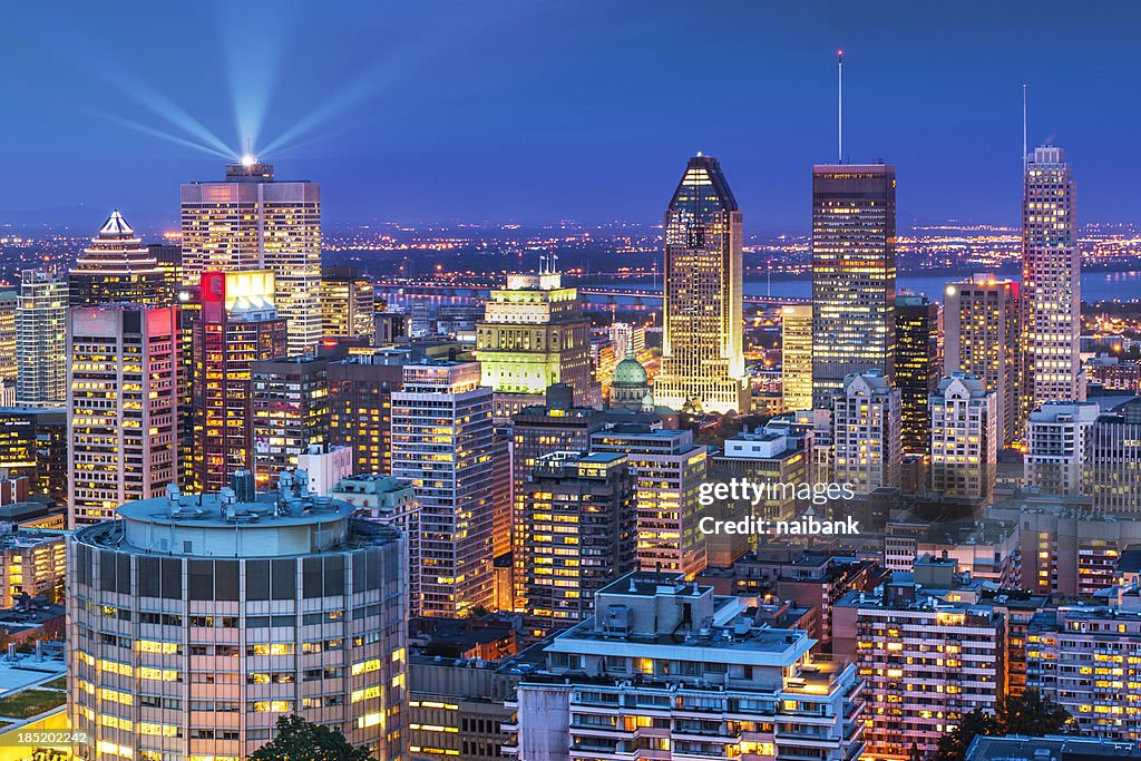 The night life of Montreal city