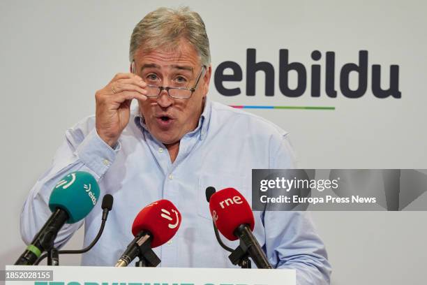 Bildu candidate for mayor of Pamplona, Joseba Asiron, during a press conference after the presentation of the motion of censure to the mayor of...