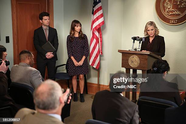 Recall Vote" Episode 607 -- Pictured: Adam Scott as Ben Wyatt, Rashida Jones as Ann Perkins, Amy Poehler as Leslie Knope --