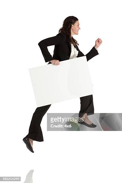 geschäftsfrau tragen transparent - business woman schild stock-fotos und bilder