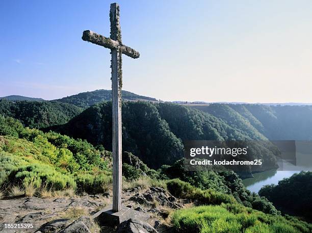 calvary - cantal stockfoto's en -beelden