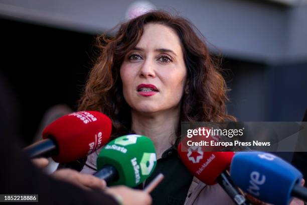 The president of the Community of Madrid, Isabel Diaz Ayuso, attends the media upon her arrival at the closing ceremony of the Lo Que De Verdad...