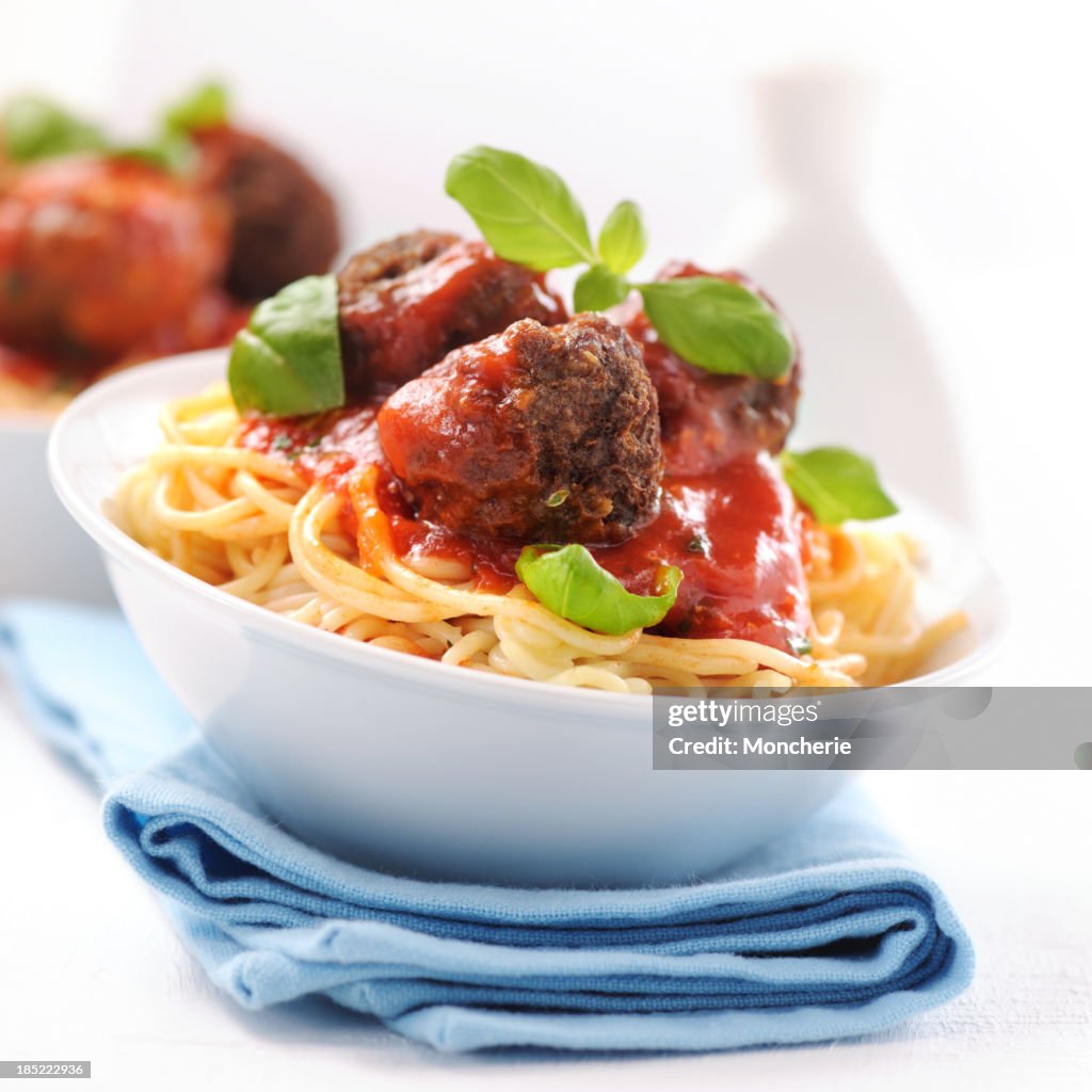 Spaghetti mit Fleischbällchen