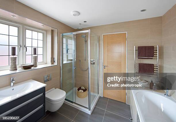 lovely guest's bathroom - bath mat stockfoto's en -beelden