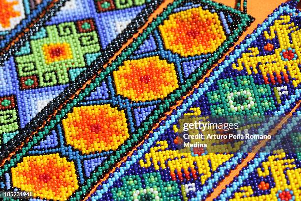 huichol de artesanato - pulseira - fotografias e filmes do acervo