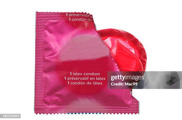 preservativo metade da embalagem - condoms imagens e fotografias de stock