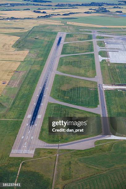 runway - edmonton aerial stock pictures, royalty-free photos & images