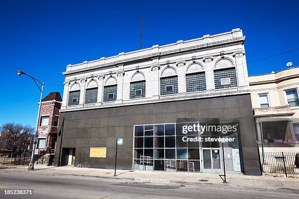 old bank building in east garfield park, chicago - west bank bildbanksfoton och bilder