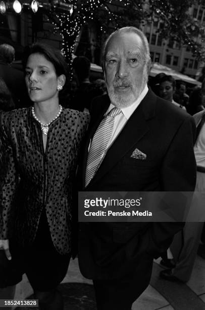 Kathy Benvin and Anthony Quinn attend the 25th-anniversary party at Le Cirque, a restaurant in New York City, on September 14, 1998.