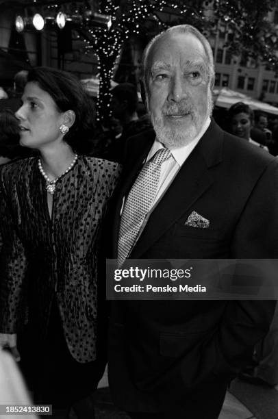 Kathy Benvin and Anthony Quinn attend the 25th-anniversary party at Le Cirque, a restaurant in New York City, on September 14, 1998.