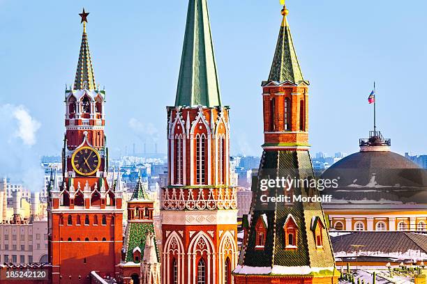 kremlin towers - torre spasskaya - fotografias e filmes do acervo