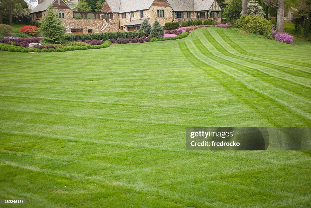 Luxuriöses Heim und Haus mit großem Garten