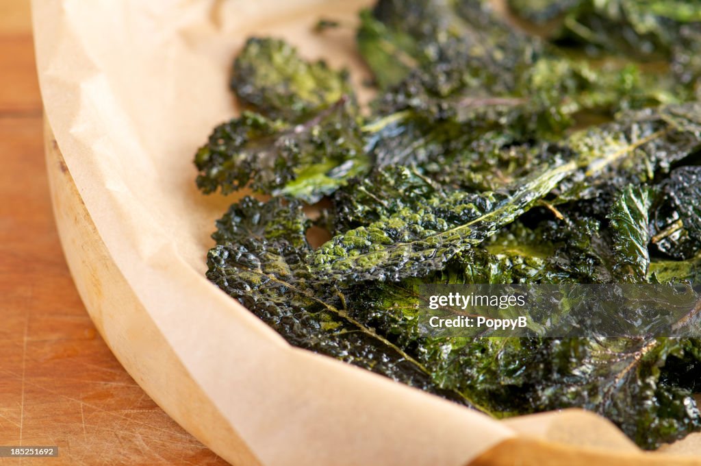 Homemade Slow-Roasted Kale Chips