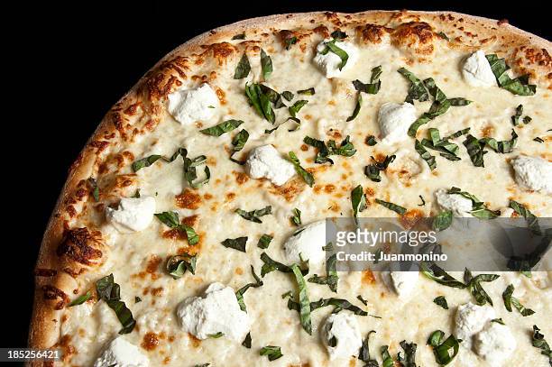 four cheeses and basil white pizza - vit pizza bildbanksfoton och bilder