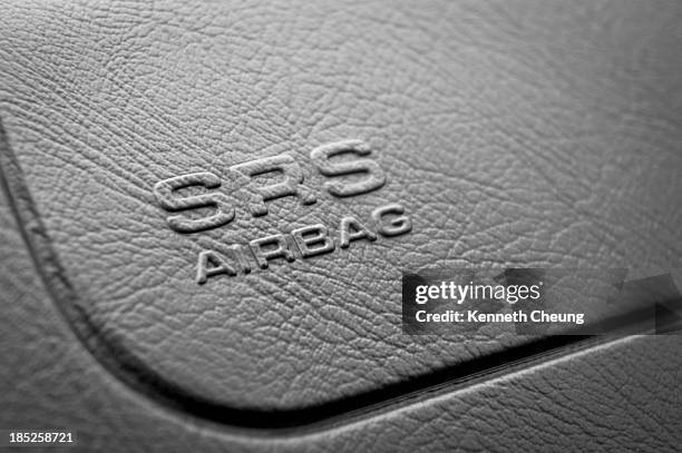 srs airbag sign - airbag stockfoto's en -beelden