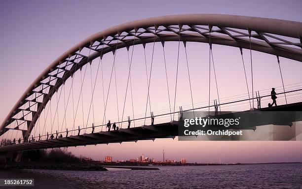 gateway bridge - lake ontario stock pictures, royalty-free photos & images