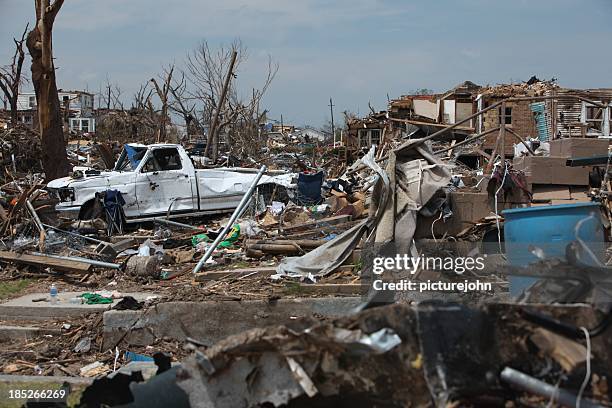 mayhem after a tornado - joplin missouri stockfoto's en -beelden