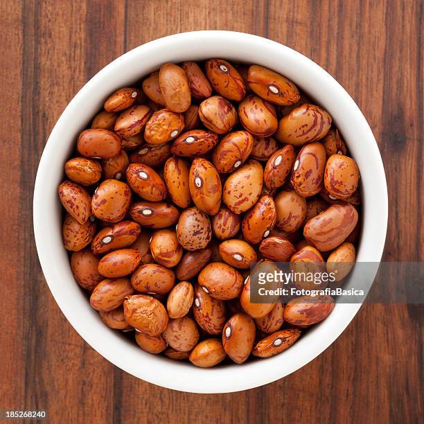 pinto beans - pinto bean stock pictures, royalty-free photos & images