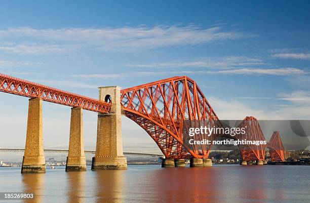 forth rail bridge - railway bridge stock-fotos und bilder