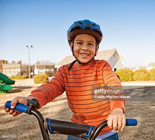 safety while riding bike - sports helmet stock pictures, royalty-free photos & images