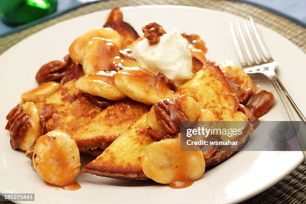 2点のBananas Foster French Toastのストックフォトと高解像度写真