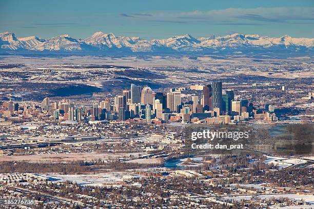 calgary skyline - calgary foto e immagini stock