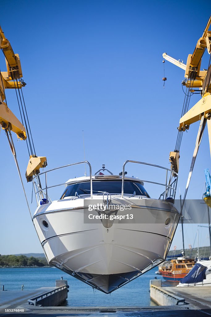 モーターヨットします。