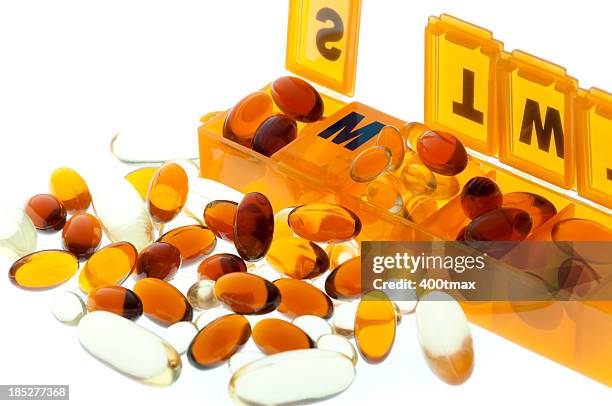 supplements - saw palmetto supplement stock pictures, royalty-free photos & images